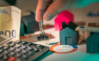 Como se programar financeiramente para comprar um apartamento em Camboriú à venda?
