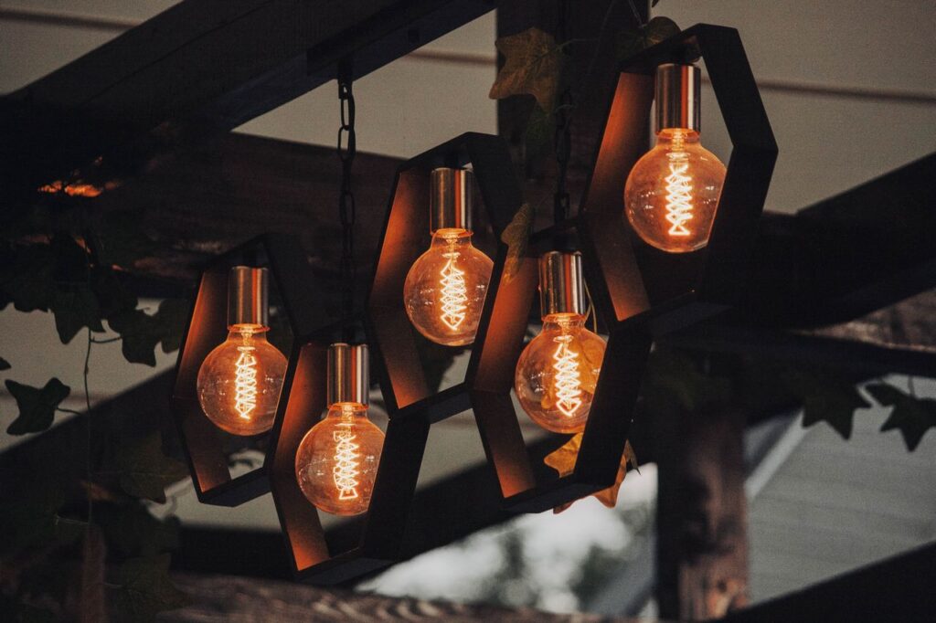Como Usar Fitas de LED na Decoração sem Cometer Erros no Projeto
